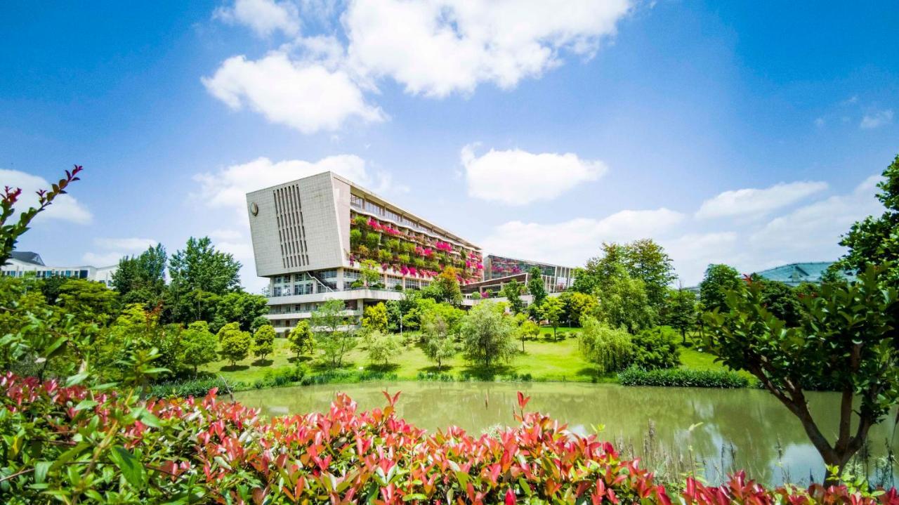 Intercontinental Heilong Lake, An Ihg Hotel Meishan  Exteriör bild